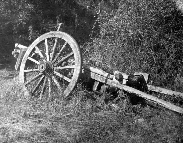 Another old cart.