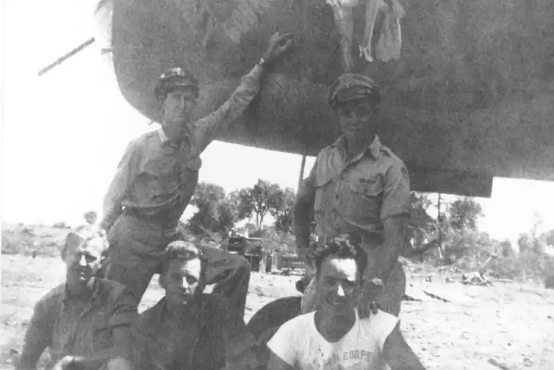 Crew mates of B-25J 9P 43-4046 'Jersey Bounce.'