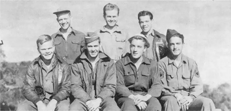 A group of gunners from the 489th.