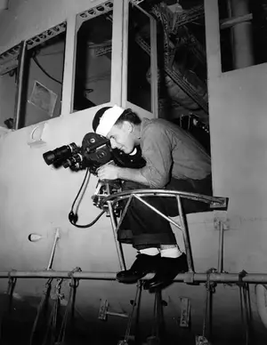 Demonstration of Bell&Howell camera rig on ZJ-1 blimp August 8, 1944