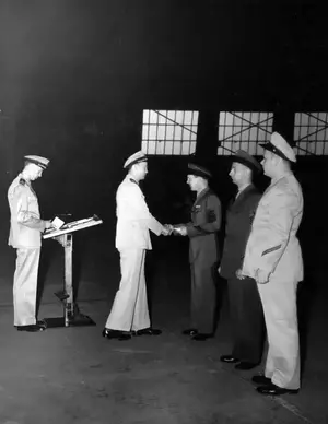 Presentation_Of_GC_Medals_And_Aircrew_Wings_To_HEDRON_Personnel_June_24_1944