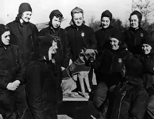 Women guards with USMC Mascot December 1942