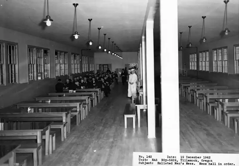 Tillamook63-Enlisted-Men s-Mess-Hall-19-December-1942