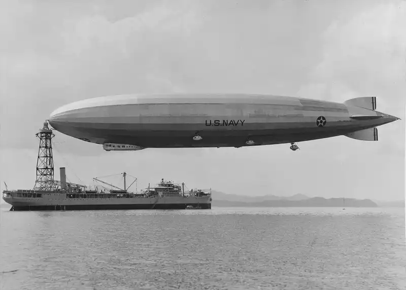 USS Los Angeles (ZR-3) moored to USS Patoka (AO-9), off Panama on February 1931